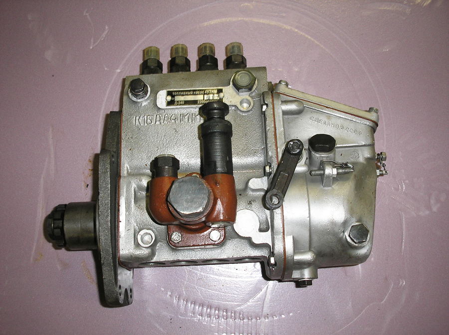 4UTNM11110005-fuel-injector-pump-2200-rpm--$809.60